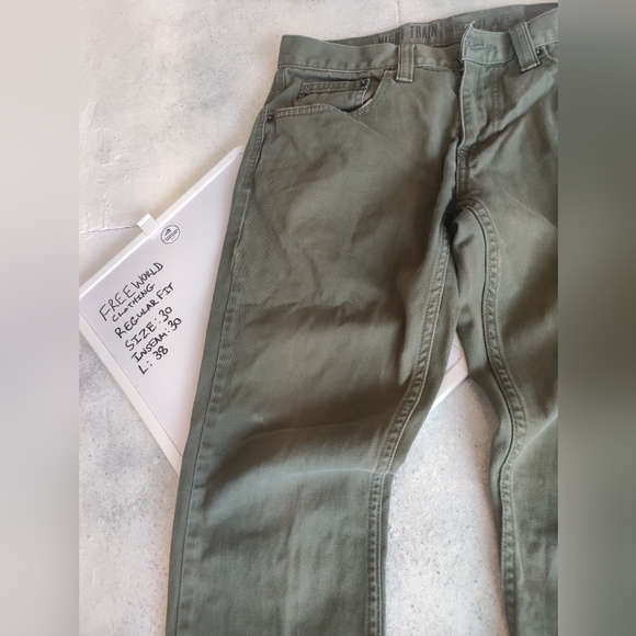 Freeworld Clothing Regular Fit Green Jean  - 32x30 - Picture 3 of 3